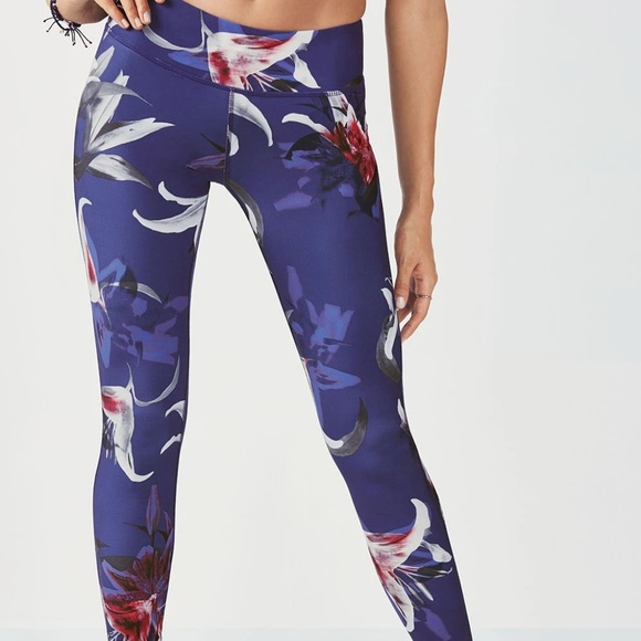 Fabletics Pants - Fabletics "Salar" capri